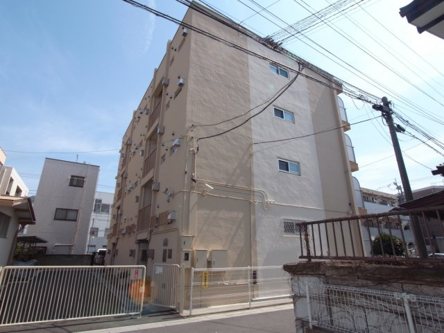 三輝本マンションの外観|閑静な住宅街にして津田沼駅徒歩5分