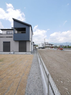 【周辺】 | 敷地東側隣地境界