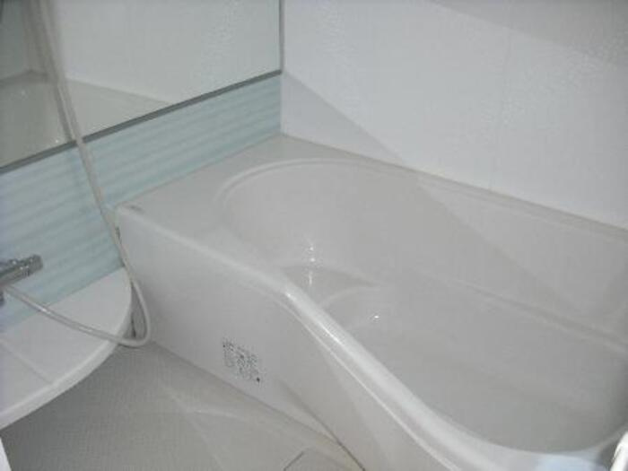 リビングタウン北川添 B棟の浴室