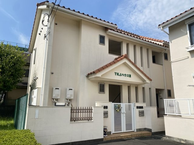 三鷹市野崎３丁目のアパート