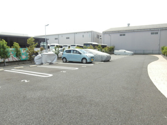 【駐車場】