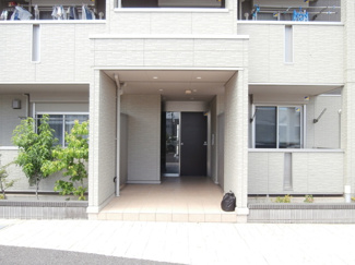 【エントランス】