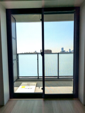 ミリアレジデンス蔵前の設備|13F、5.7帖洋室からの眺望です