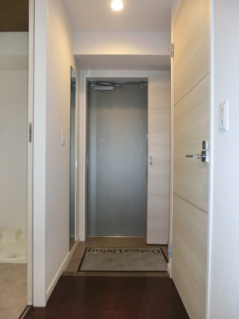 大阪市淀川区塚本２丁目の賃貸マンションの玄関