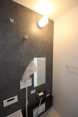 【浴室】 | 《仲介手数料無料》西区大字中野林898-13(7号棟)新築一戸建てリーブルガーデン | 撮影日 2025年3月28日 14:15 曇り