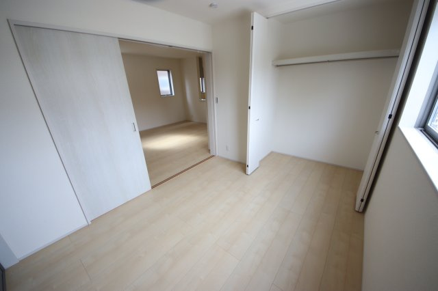 【洋室】 | 《仲介手数料無料》西区大字中野林898-13(7号棟)新築一戸建てリーブルガーデン | 撮影日 2025年3月28日 14:15 曇り