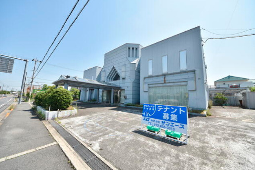 大峰元町長村　貸店舗の外観|外観は落ち着いています