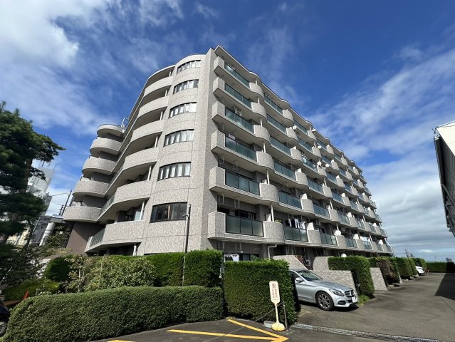 ダイアパレス八木山の外観