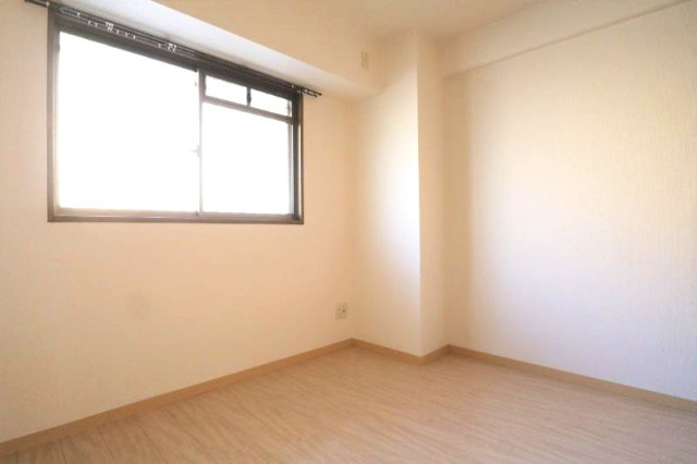 アビタシオン橋本IIの洋室|洋室5.3帖