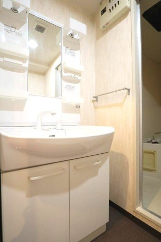 アビタシオン橋本IIの独立洗面台