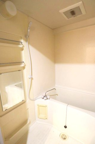 アビタシオン橋本IIの浴室