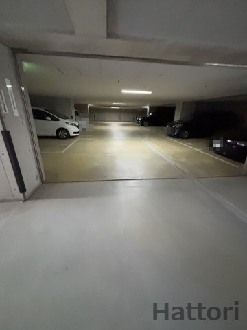 トゥールモンド森の駐車場