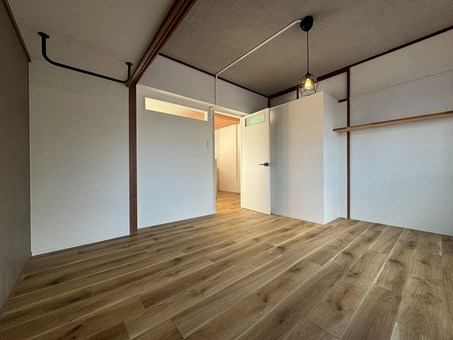 【洋室】 | ヴィラ日の里