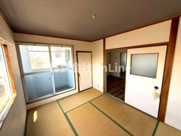 八尾市山本町北７丁目の賃貸マンションの内装