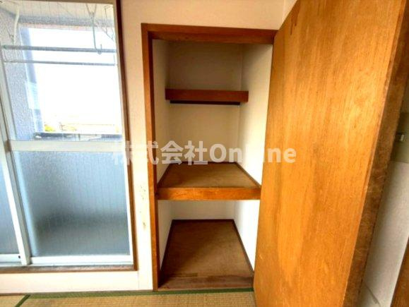 八尾市山本町北７丁目の賃貸マンションの収納