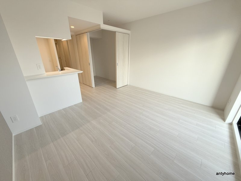 コンフォリア・リヴ北浜平野町　仲介手数料無料の洋室