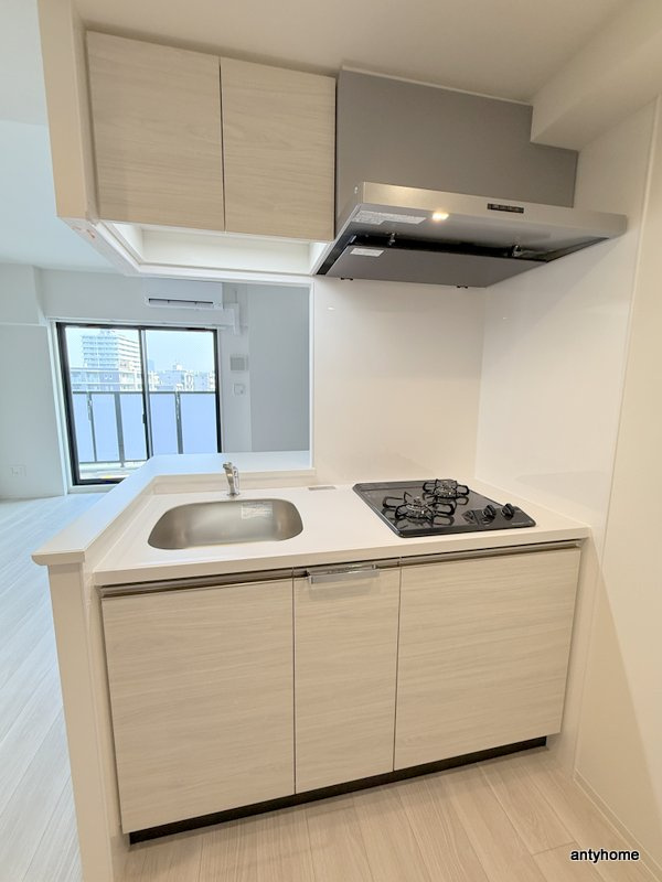 コンフォリア・リヴ北浜平野町　仲介手数料無料のキッチン