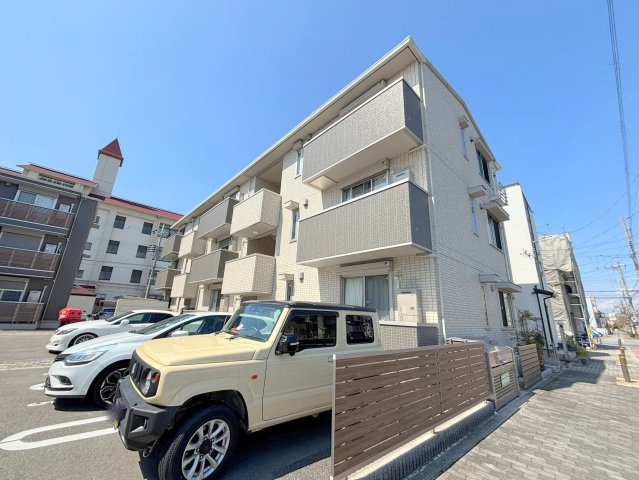 セントラルヴィレッジB棟の外観