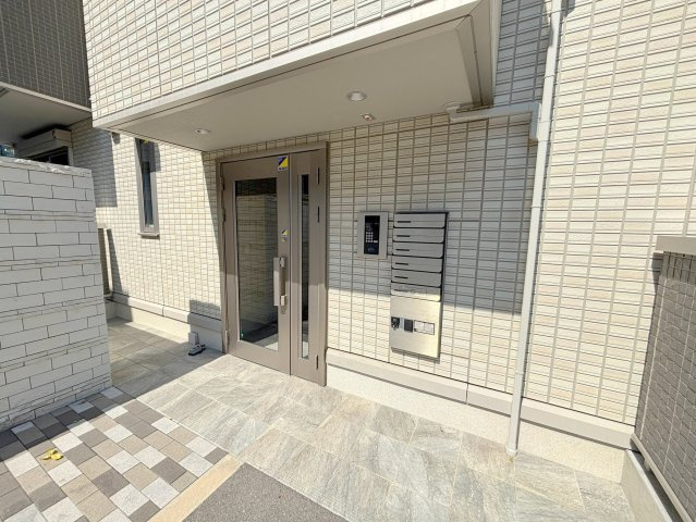 セントラルヴィレッジB棟のエントランス