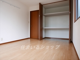 広島市安佐北区深川２丁目のアパートの収納