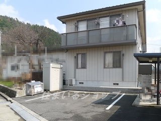 広島市安佐北区深川２丁目のアパートの外観