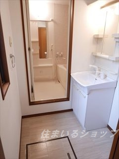 広島市安佐北区深川２丁目のアパートの洗面所|シャンプードレッサー