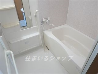 広島市安佐北区深川２丁目のアパートの浴室