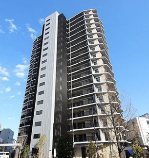 【外観】 | 鉄筋コンクリート造のがっちりとした建物。