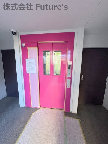 パークフィールドみさと4街区2号館のその他共用部分|2戸に1台のエレベーター完備