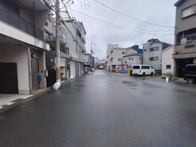 大阪市港区田中1丁目　貸倉庫の周辺|前面の通りです☆