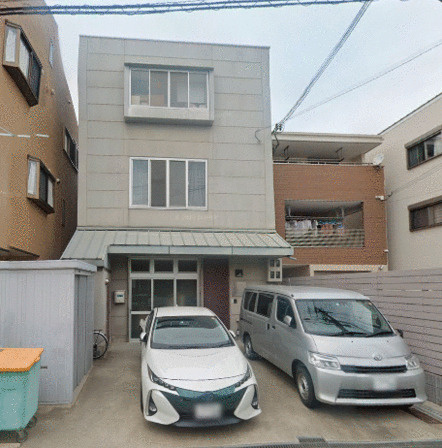 大阪市港区田中1丁目　貸倉庫の駐車場|駐車場完備です