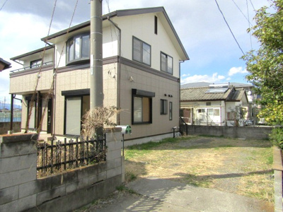 【駐車場】 | 【2階リビング】笛吹市石和町唐柏 | 駐車場の用意があります