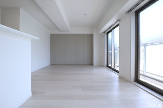 【居間・リビング】 | Le・Ciel徳川(ルシエル徳川) | こちらのリビングで趣味の時間をお楽しみください