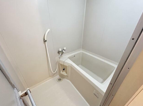 熊本市南区田迎３丁目のアパートの浴室