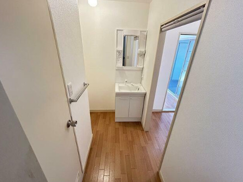 熊本市南区田迎３丁目のアパートの独立洗面台