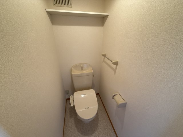 ジュネス谷川のトイレ