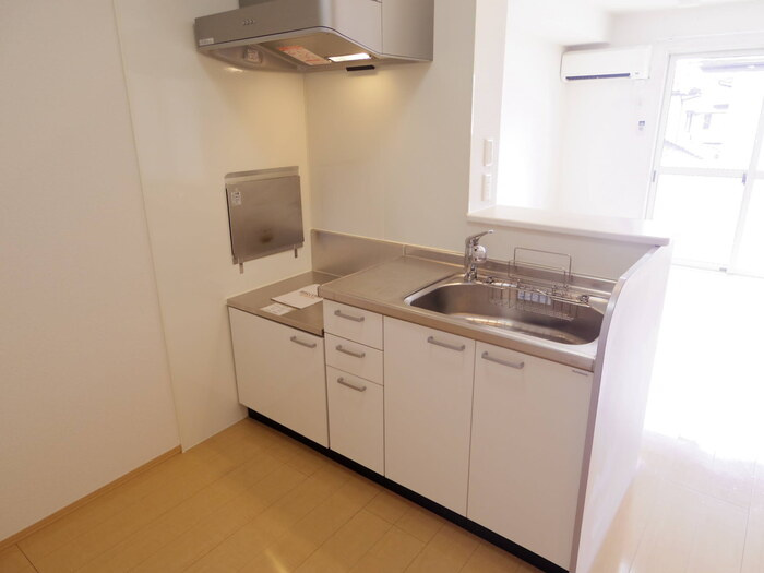 ラ・ルーチェのキッチン|カウンターキッチン(浄水器対応型水栓)