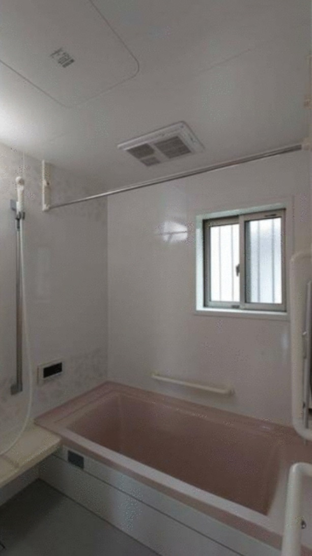 豊川市御油町鷺坂借家の浴室