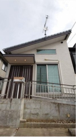 豊川市御油町鷺坂借家のエントランス