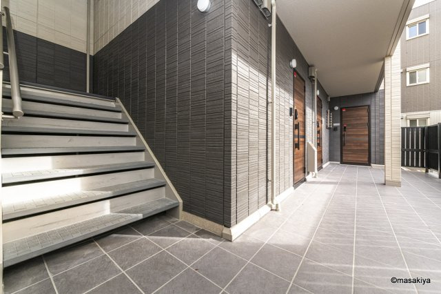 グリーンテラス長野駅東口のエントランス