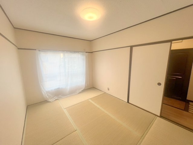 第一中村ビルの和室