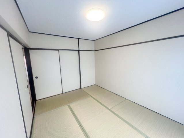 第一中村ビルの和室