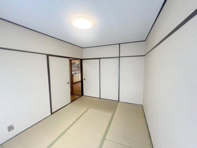 第一中村ビルの和室