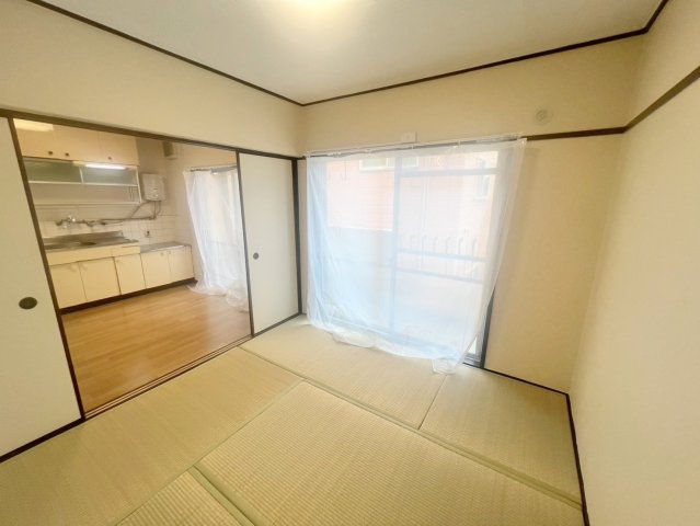 第一中村ビルの和室