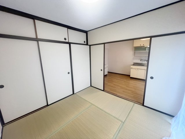 第一中村ビルの和室