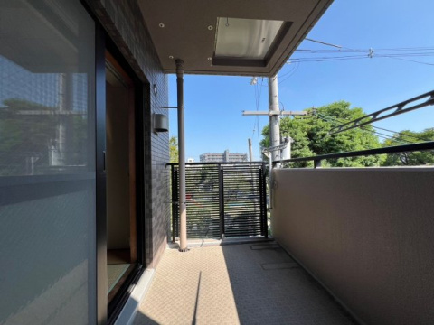 ヴェルファーレ南茨木のバルコニー