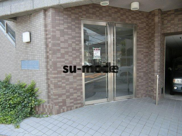 ヴェルファーレ南茨木のエントランス