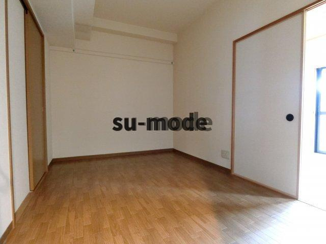 ヴェルファーレ南茨木の洋室