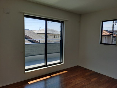 【洋室】 | 高知市鴨部高町　新築売家　4LDK