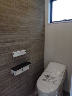 【トイレ】 | 高知市鴨部高町　新築売家　4LDK